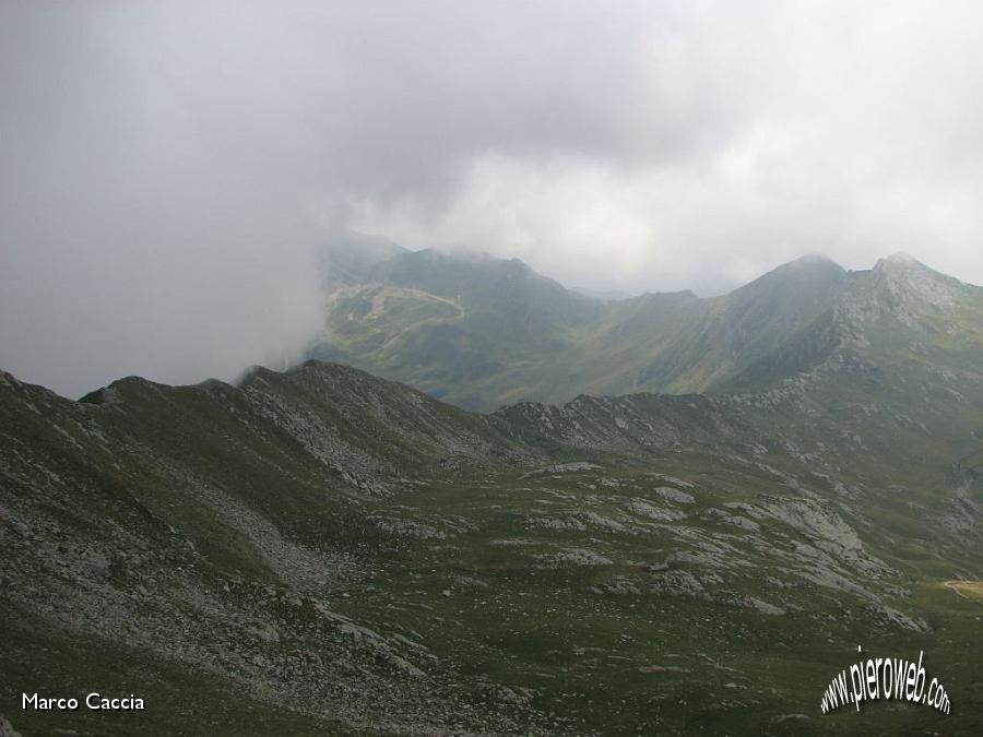 09_Cresta verso il passo di Lemma.JPG - 09_Cresta scendendo verso il Passo di Lemma